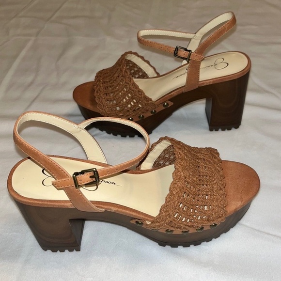 Jessica Simpson Platform Sandal style Heels ABSOLUTELY GORGEOUS!!! Size 8.5 - Picture 4 of 12